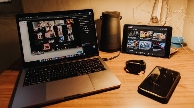 Focus While On Zoom: It Will Help You Build Your Business!