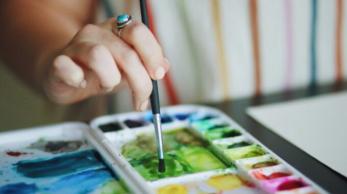 Balancing Creativity And Consistency: A Key To Entrepreneurial Success 